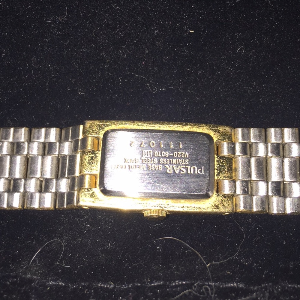 Watch - Picture 2 of 3